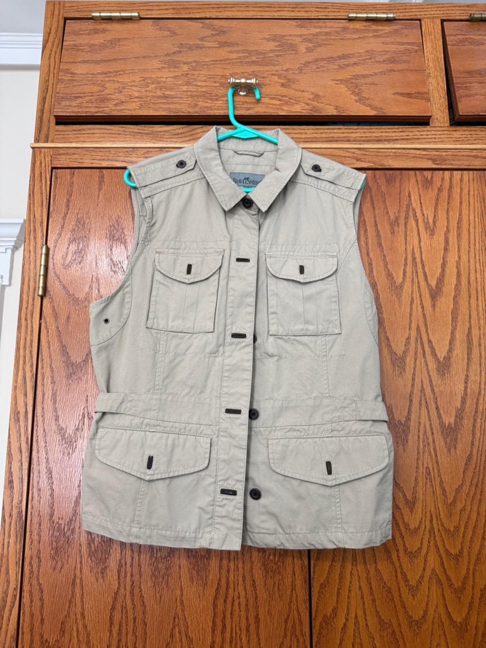 TravelSmith Sleeveless Utility Vest in Khaki